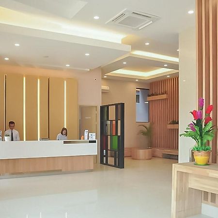 Hotel Mutiara Mitra Reddoorz Padangsidempuan Exterior foto