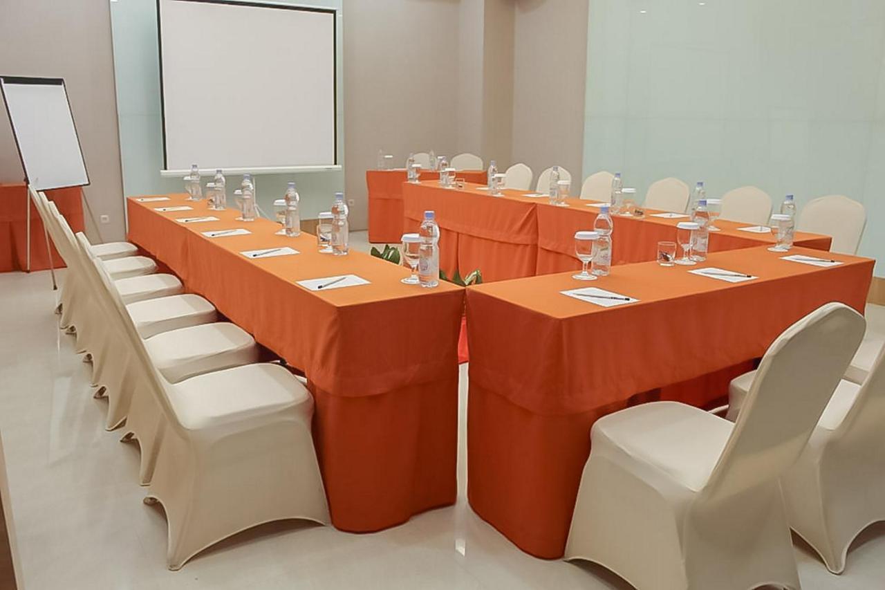 Hotel Mutiara Mitra Reddoorz Padangsidempuan Exterior foto