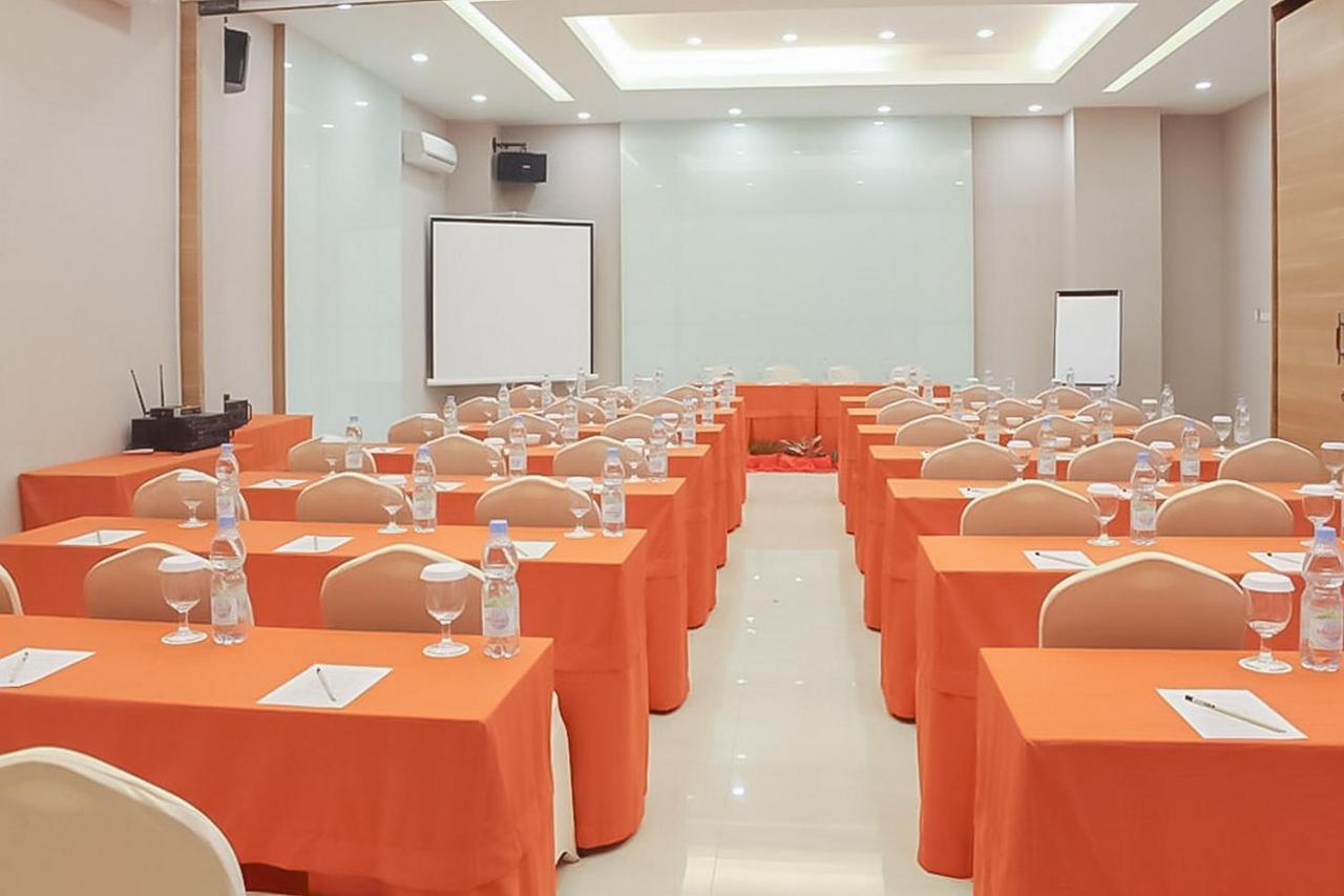 Hotel Mutiara Mitra Reddoorz Padangsidempuan Exterior foto